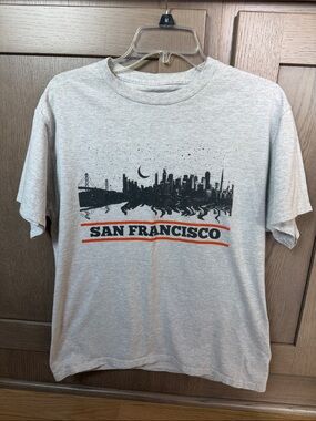 San Francisco Francisco T-shirt size medium